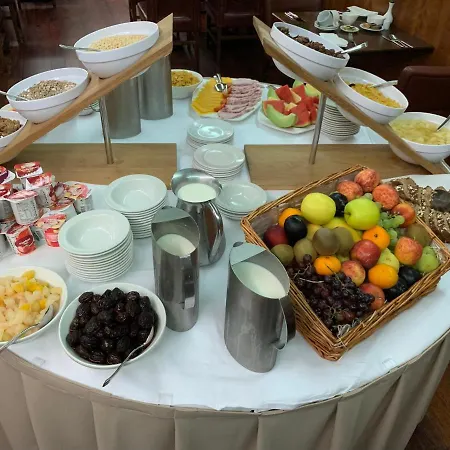 Lawlors Hotell 3*