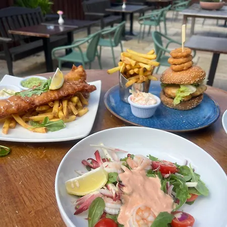 Lawlors 호텔 던가반