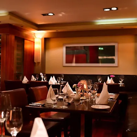 Lawlors 호텔 던가반