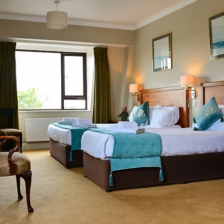 Lawlors 3* דנגרבן