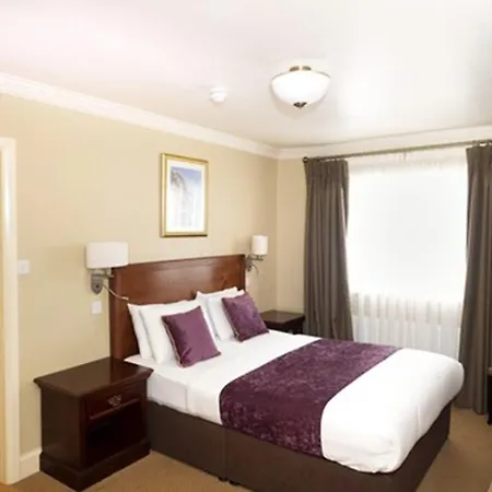 Lawlors 호텔 던가반