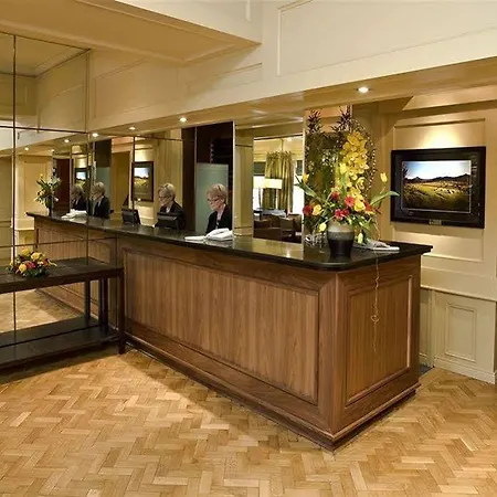 Lawlors Hotel
